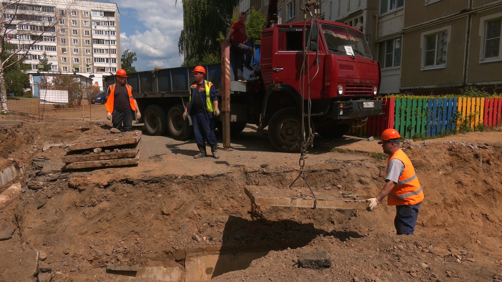 Горячая вода за выходные вернулась в 54 многоквартирных дома в Костроме