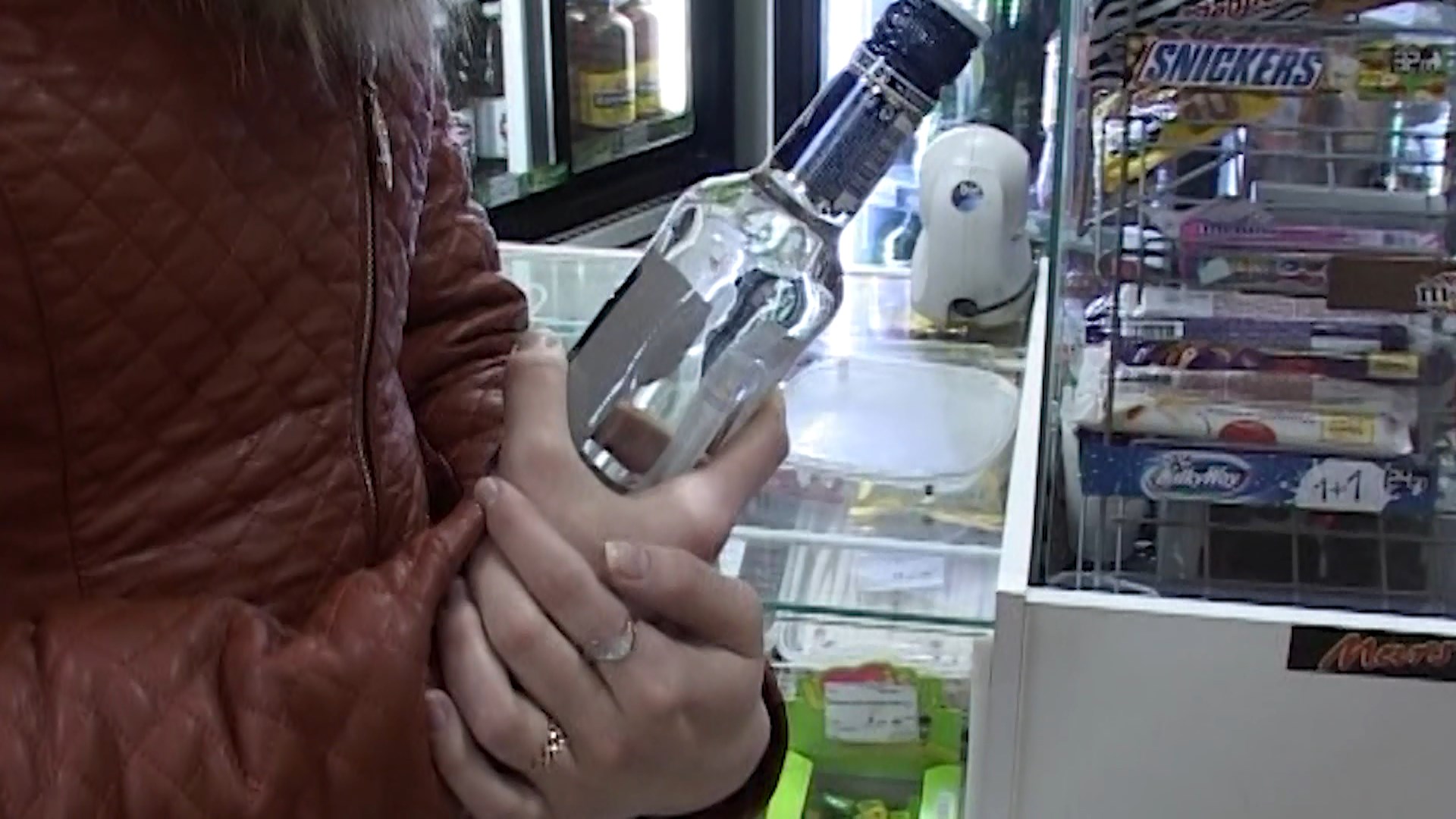 Губернатор Сергей Ситников потребовал усилить контроль за продажей алкоголя в Костромской области