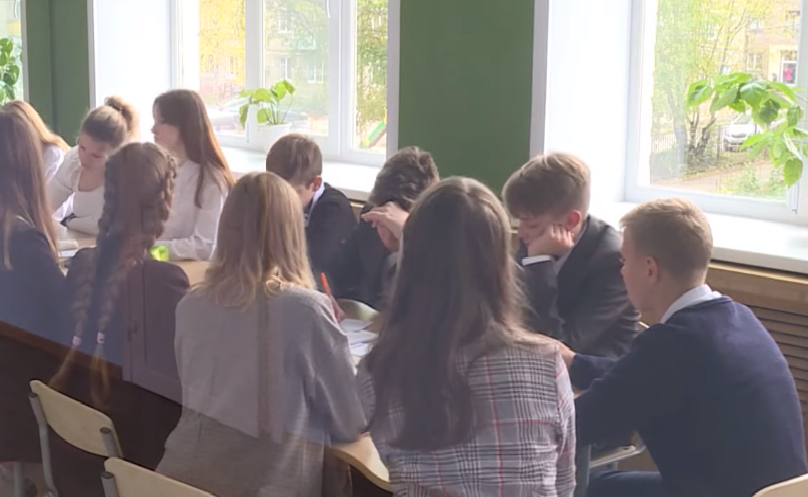 Школьникам в Костроме рассказали об угрозах нацбезопасности