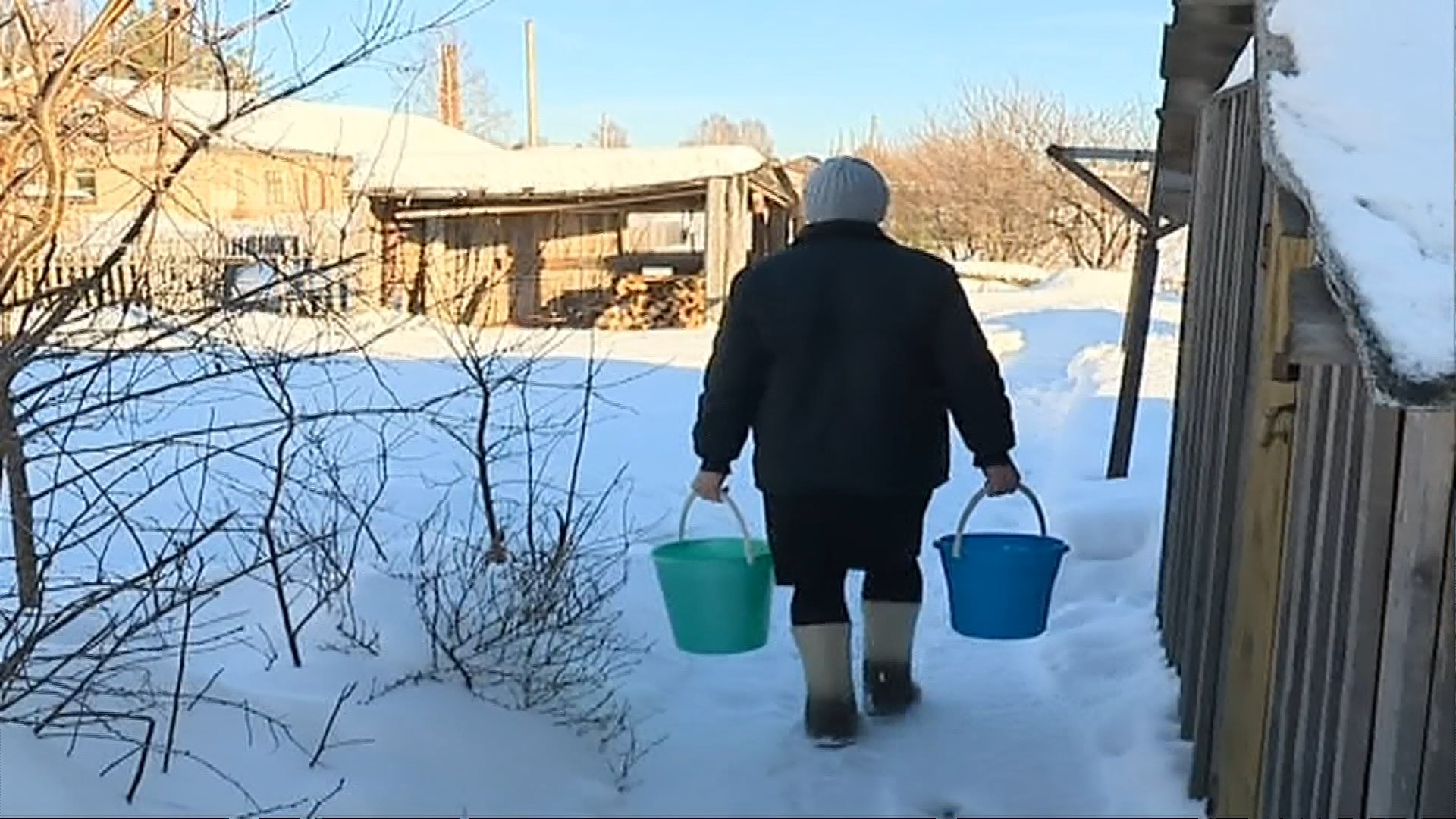 В поселке под Костромой ряд жилых домов и больница остались без воды
