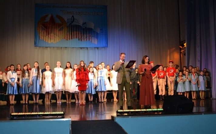 В Костроме стартовал фестиваль патриотической песни «Пока горит свеча»