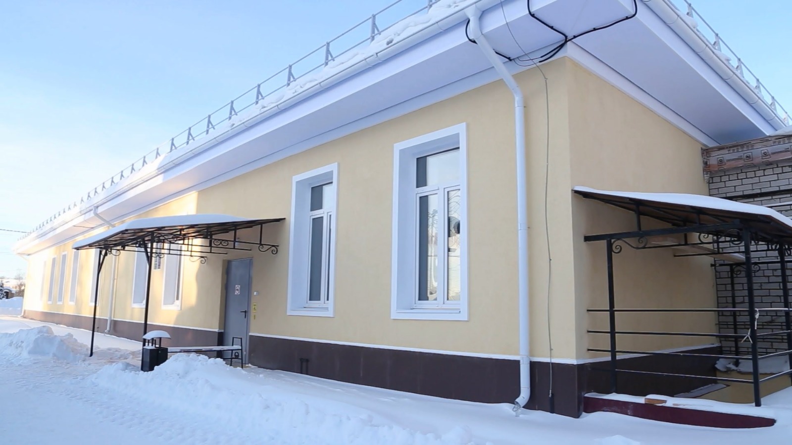 Новая поликлиника для взрослых в старинном костромском городе примет первых посетителей