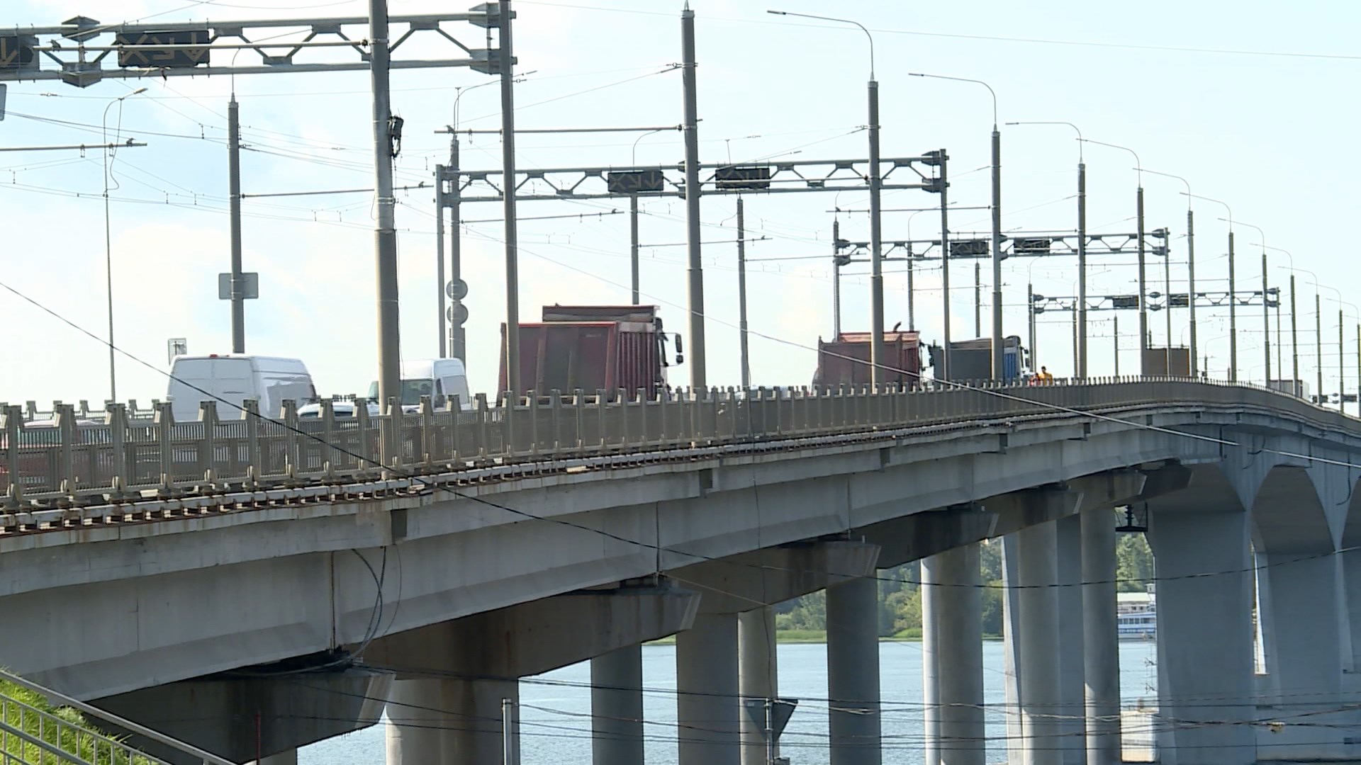 Из-за ремонтных работ в Костроме на мосту через Волгу ограничат движение транспорта