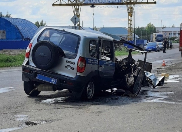 «КамАЗ» вдребезги разбил полицейскую машину в Галиче