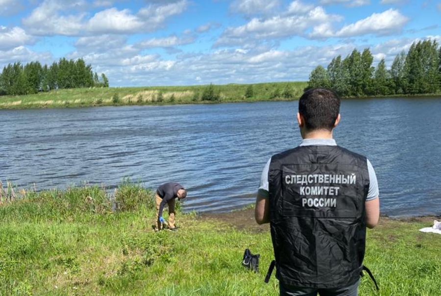 Молодой мужчина утонул в реке в Костромском районе