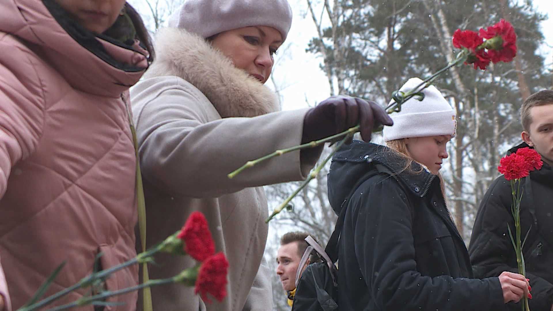Костромичи выложат свечами слово «память» на мемориале