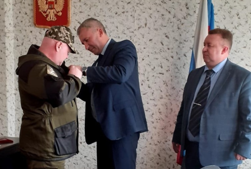 Ветеран костромской полиции награжден орденом ЛНР за мужество и героизм