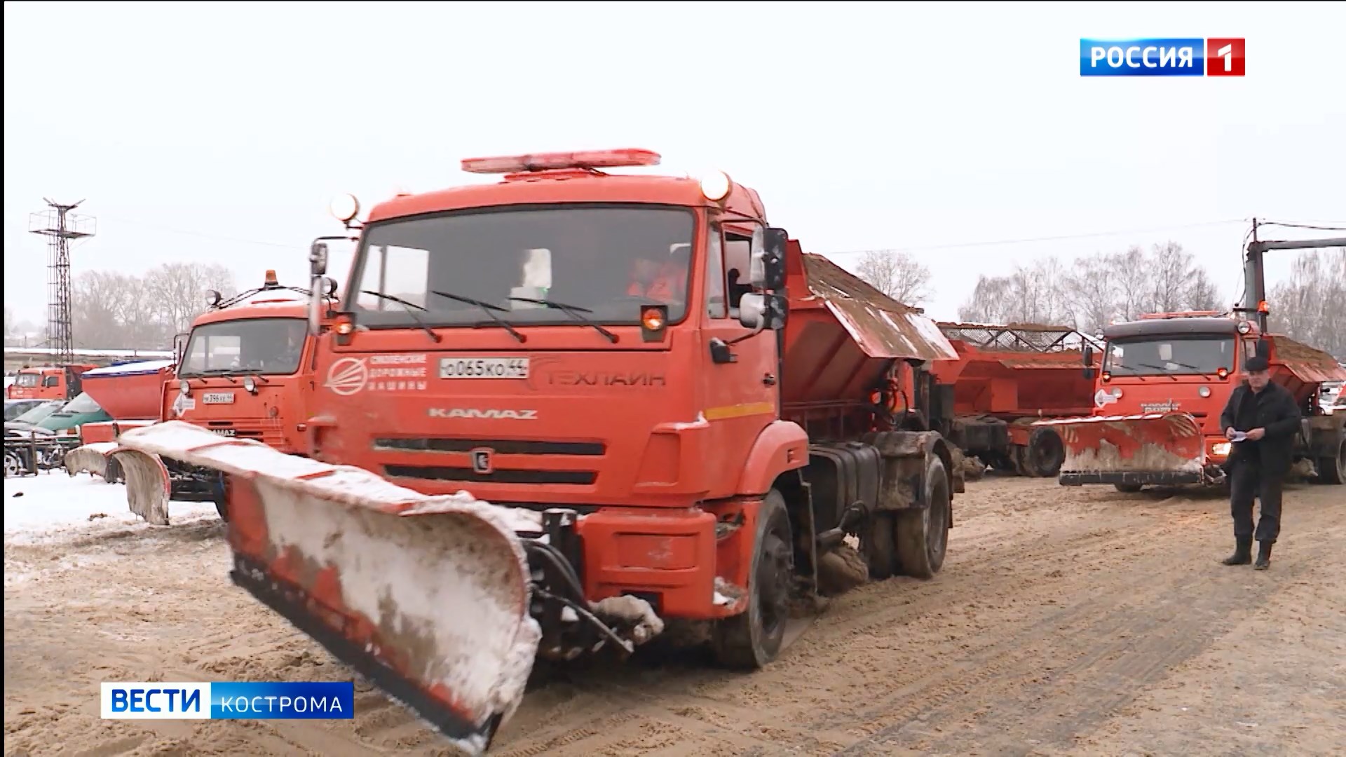 Для усиления уборки снега в Костроме направят областных дорожников
