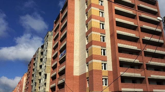 Власти нашли застройщика для проблемной костромской многоэтажки 