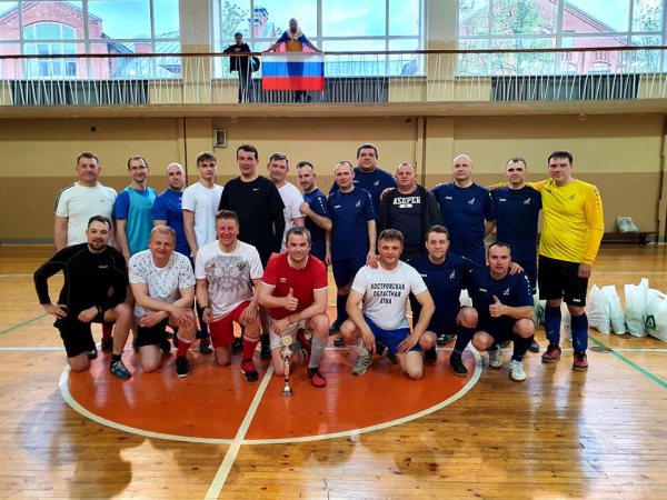 Депутаты переиграли в футбол костромскую профессуру