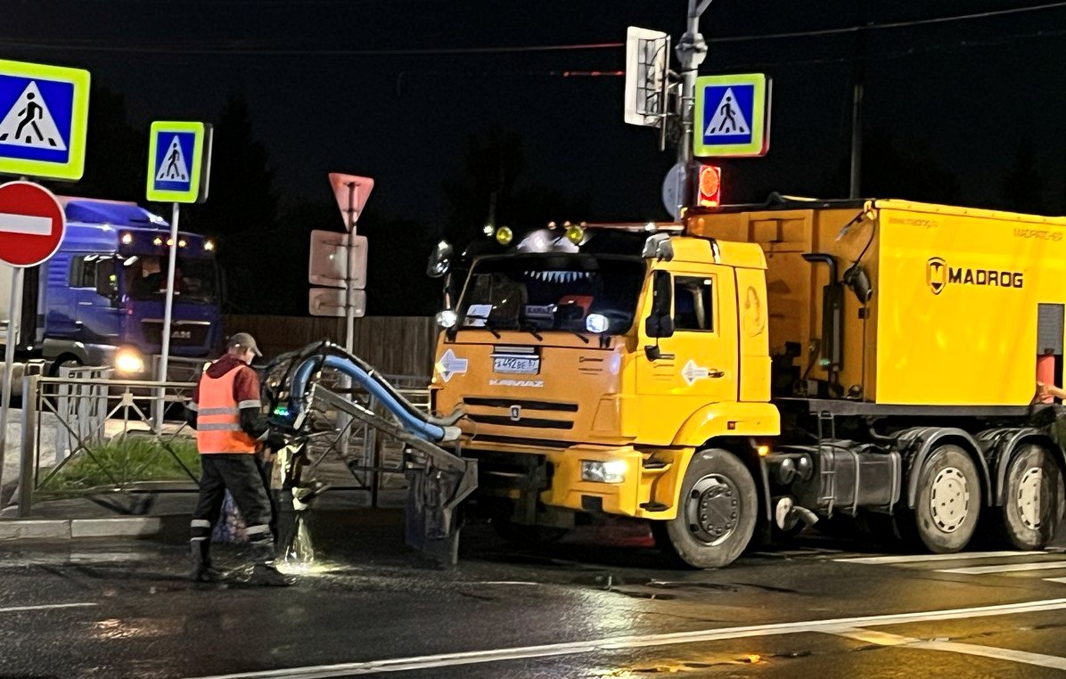 За неделю дорожники восстановили асфальт на 10 улицах Костромы