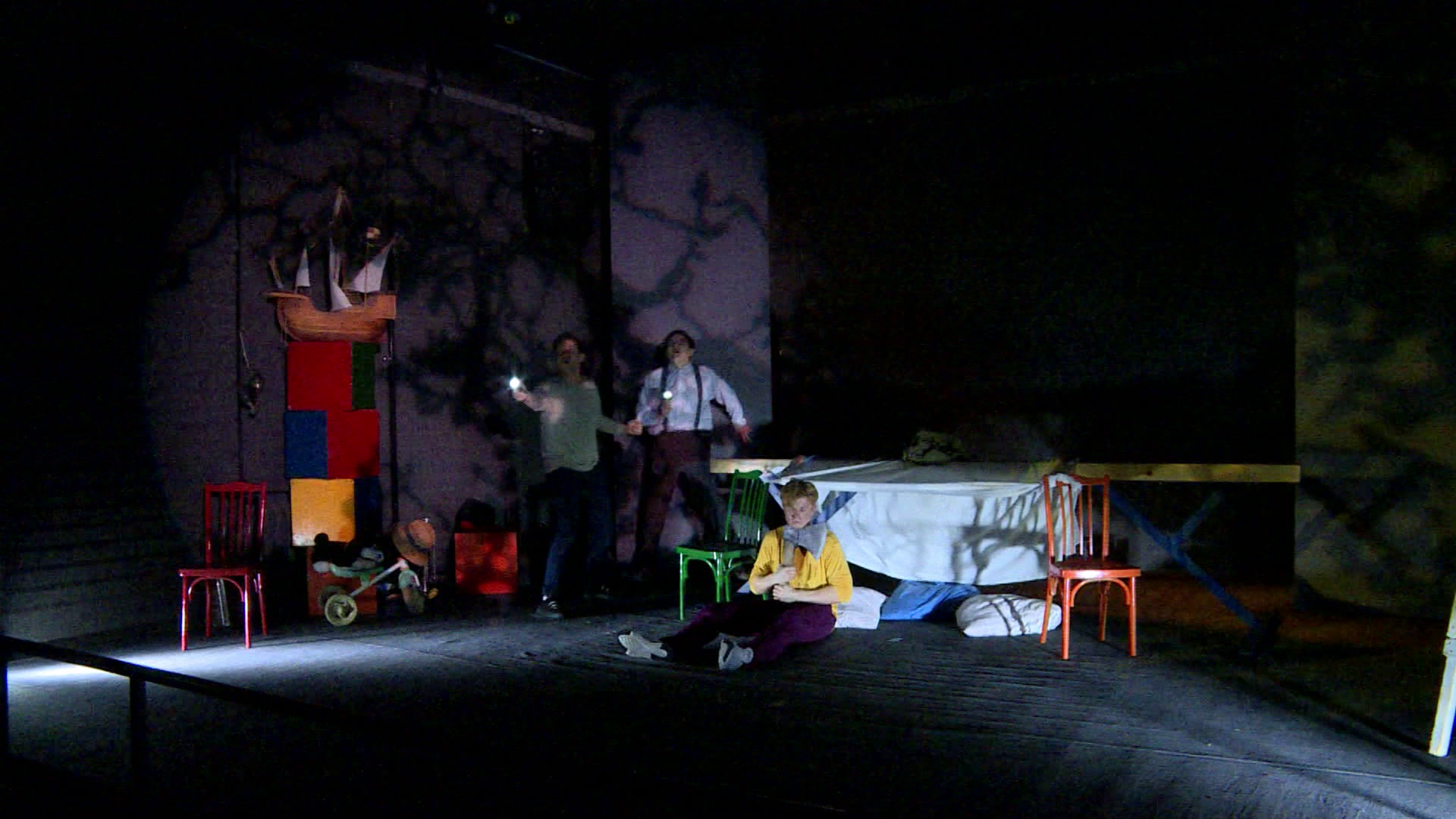 Юным костромским театралам покажут страшилки с горном и привидениями
