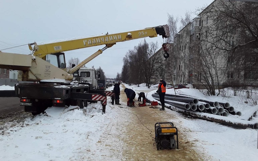 Водоканал в Костроме приступил к ремонту уличных водоводов в предвкушении летних дорожных ремонтов