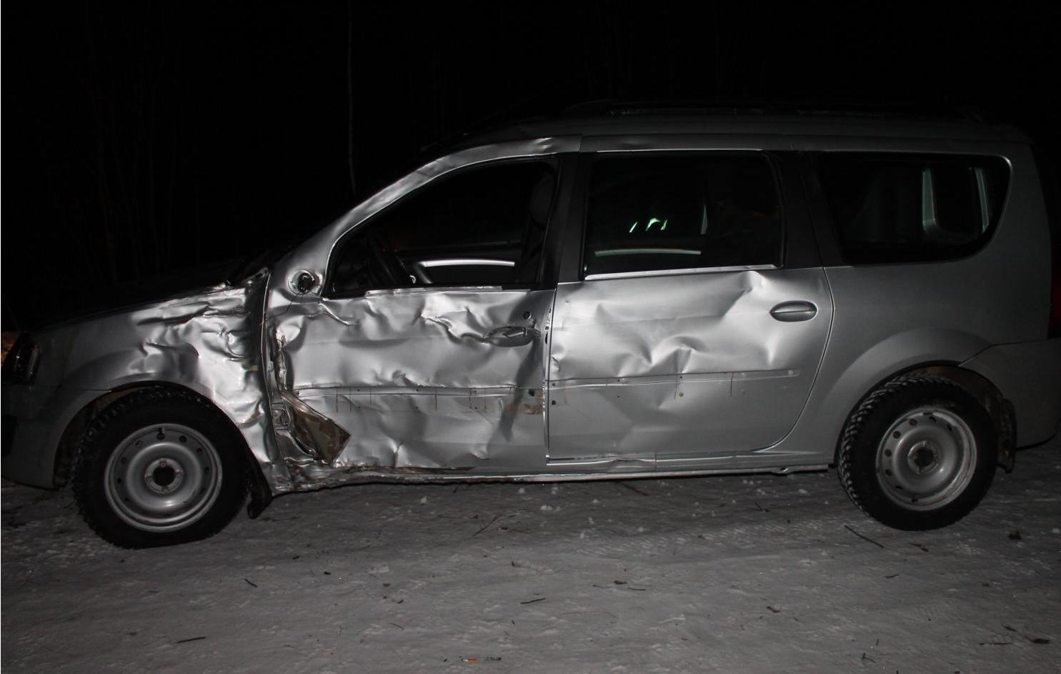 Автоледи получила травмы в ДТП на костромской трассе