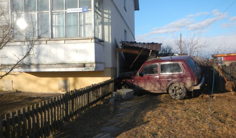 В Красносельском районе автоледи устроила «космическое» ДТП