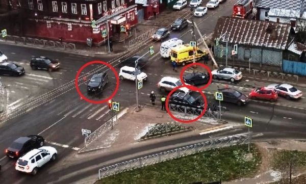 Тройное ДТП в Костроме отправило двух водителей в больницу