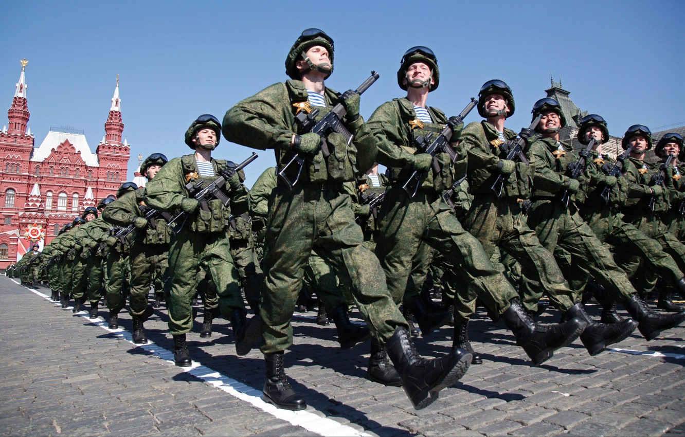 Костромские военные пройдут по Красной площади позднее