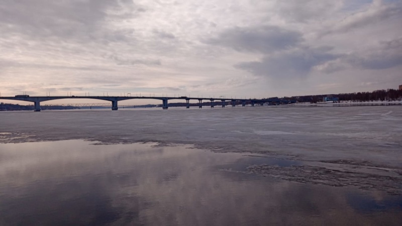 В русле Волги в Костромской области началось тотальное разрушение льда