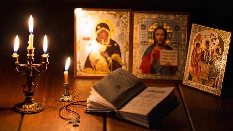 Костромичей призывают к «подвигу неотлучного пребывания в своих жилищах»