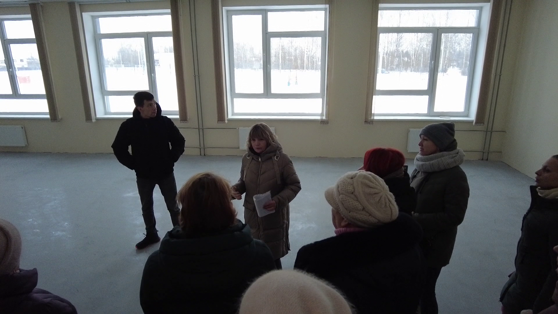 Новую школу в костромском посёлке Волжский оценили родители будущих  учеников | ГТРК «Кострома»