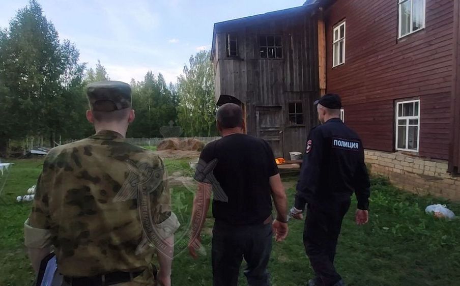 Житель костромской деревни устроил стрельбу по иногороднему мужчине