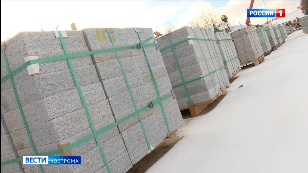 Вопреки снегам и морозам: реконструкция Сусанинской площади в Костроме продолжится зимой