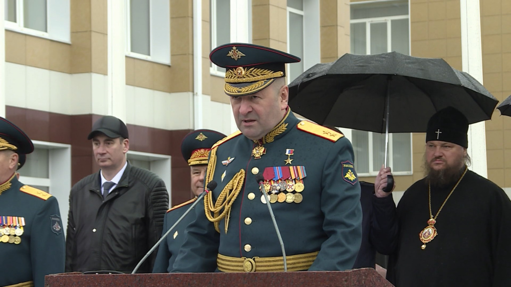 Курсанты костромской военной академии имени Тимошенко отпраздновали выпускной
