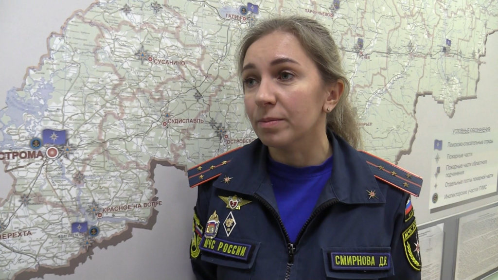Слабослышащим детям в Костроме объяснили, как пользоваться огнетушителем и спасательным жилетом