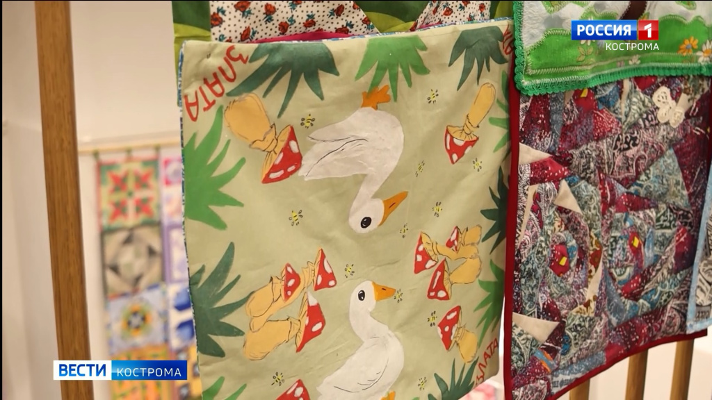 Для «Юбилейного одеяла Костромской области» уже собрали более 160 фрагментов