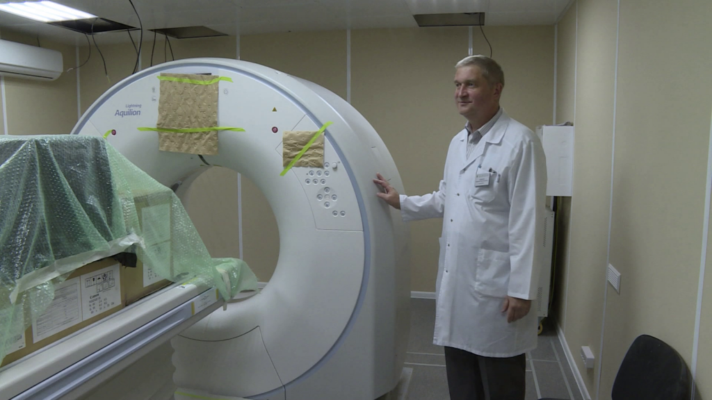 В костромской «ковидной» больнице установили томограф