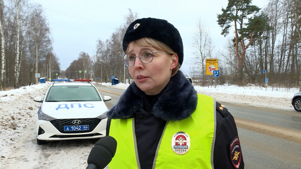Автоинспекторы в Костроме проверили безопасность перевозки детей в машинах
