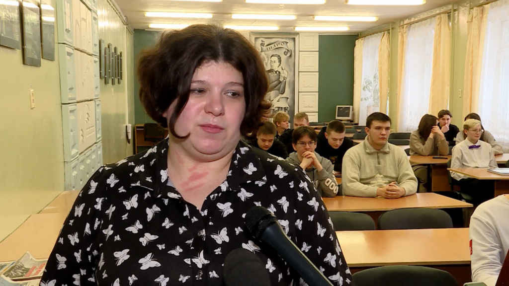 Школьники и студенты в Костроме постигают «Уроки мужества»