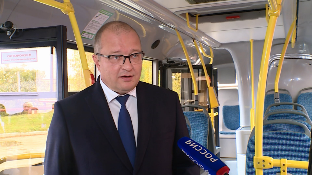 Транспортникам показали новые автобусы для Костромы