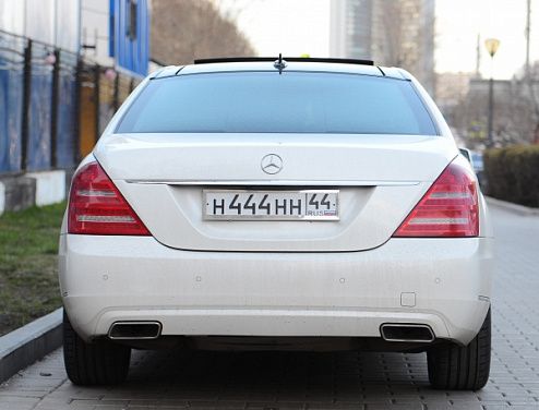 В Костроме появятся автомобильные номера с цифрами 444