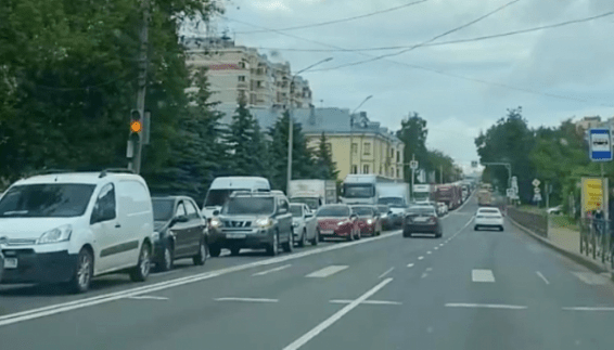 Дороги в Костроме «побагровели» от субботних пробок