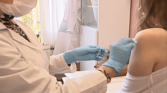 Бесплатную прививку от гриппа в Костроме можно сделать в мобильном комплексе