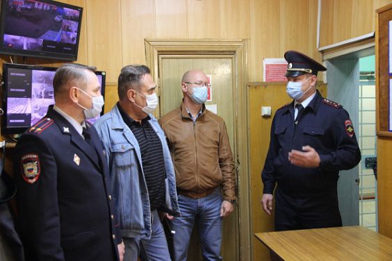 Общественники проверили условия содержания костромских арестантов