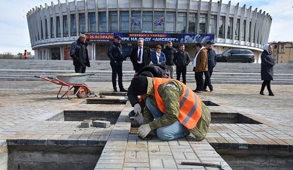 Часть отремонтированной территории у цирка в Костроме откроют к 9 мая
