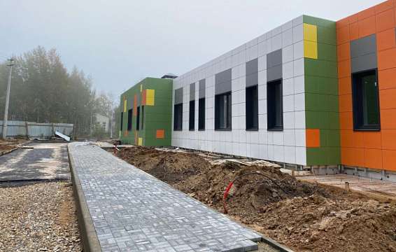 В новой детской поликлинике в Костроме уже приступили к внутренней отделке