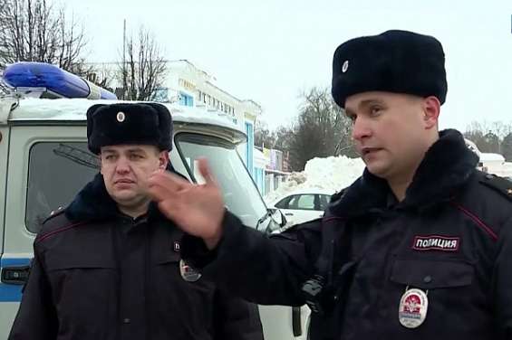 Костромским полицейским поступили два сигнала о похищениях детей