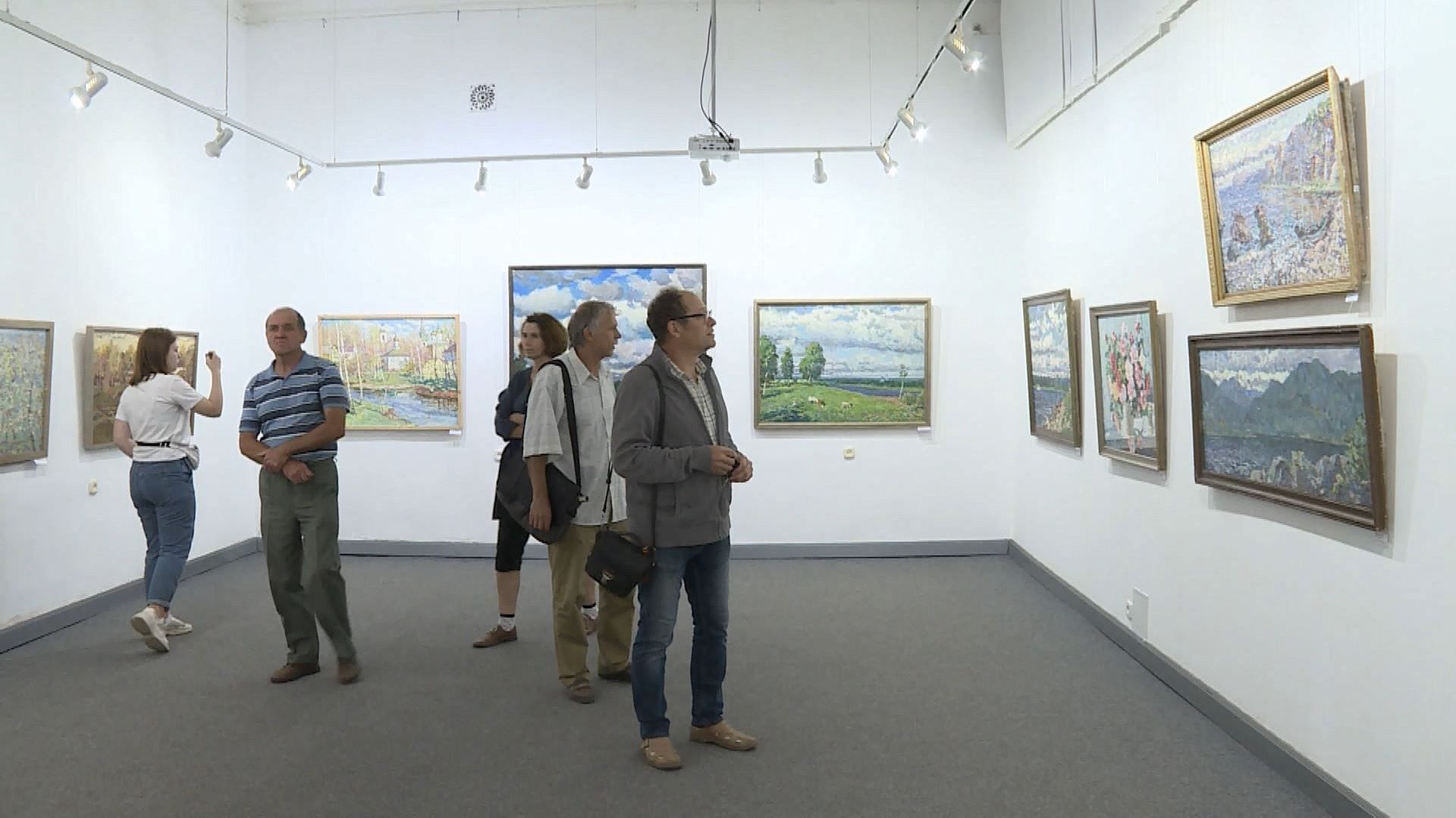 В Костроме открылась выставка заслуженного художника РСФСР Леонида Виноградова