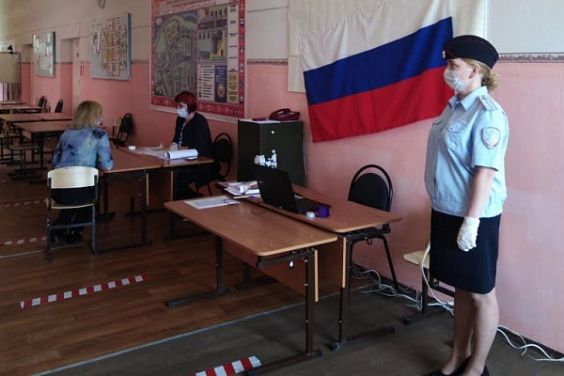 На охрану голосования в Костроме вышли даже дружинники