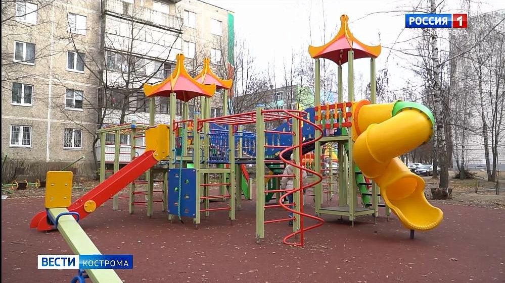 На ремонт двора-рекордсмена в Костроме потратили 15 миллионов рублей