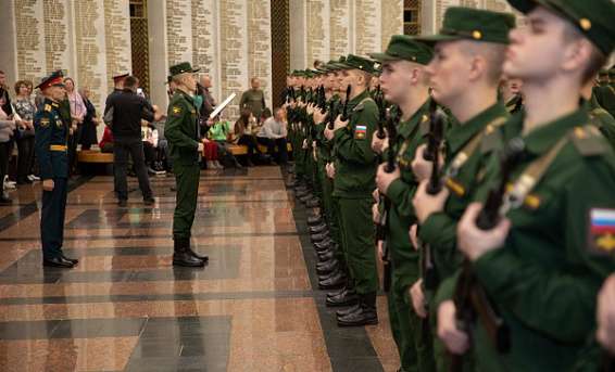 Костромские новобранцы Преображенского полка приняли присягу 