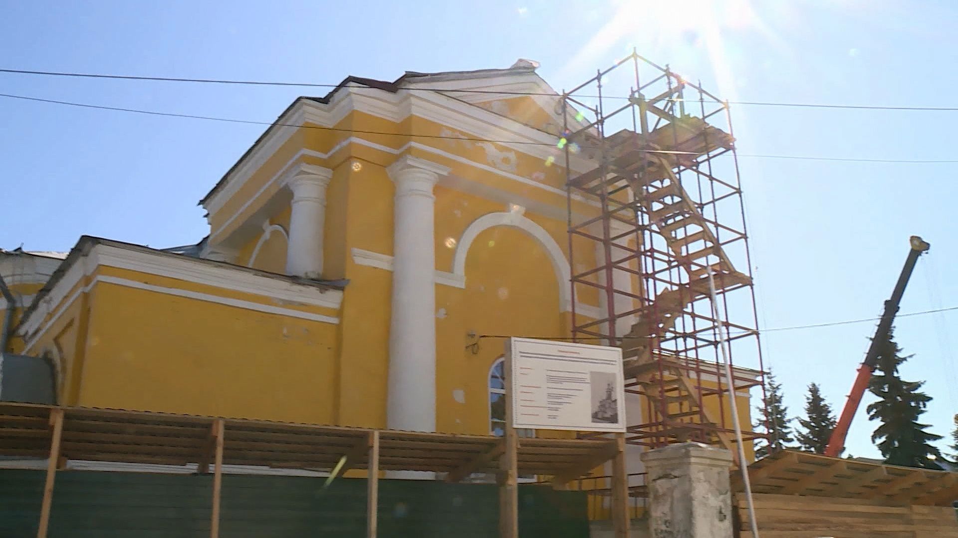 В Костроме начали восстанавливать колокольню Ильинского храма на улице Советской
