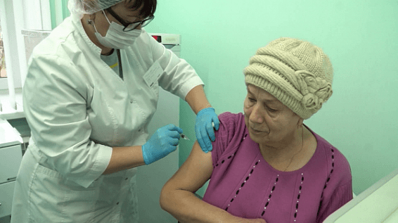 Нерехтские медики планируют закончить вакцинацию от гриппа к концу ноября