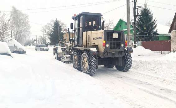 Дорожники усилили работы по расчистке второстепенных улиц Костромы