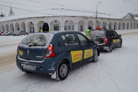 Каждый пятый таксист в Костроме нарушает ПДД