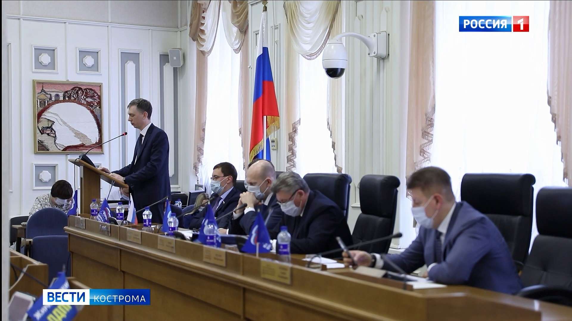 Депутаты утвердили в первом чтении профицитный бюджет Костромской области