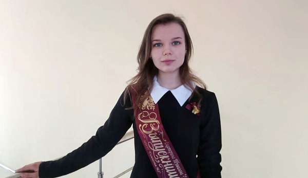 Школьница из Костромы сдала ЕГЭ по английскому языку на 100 баллов